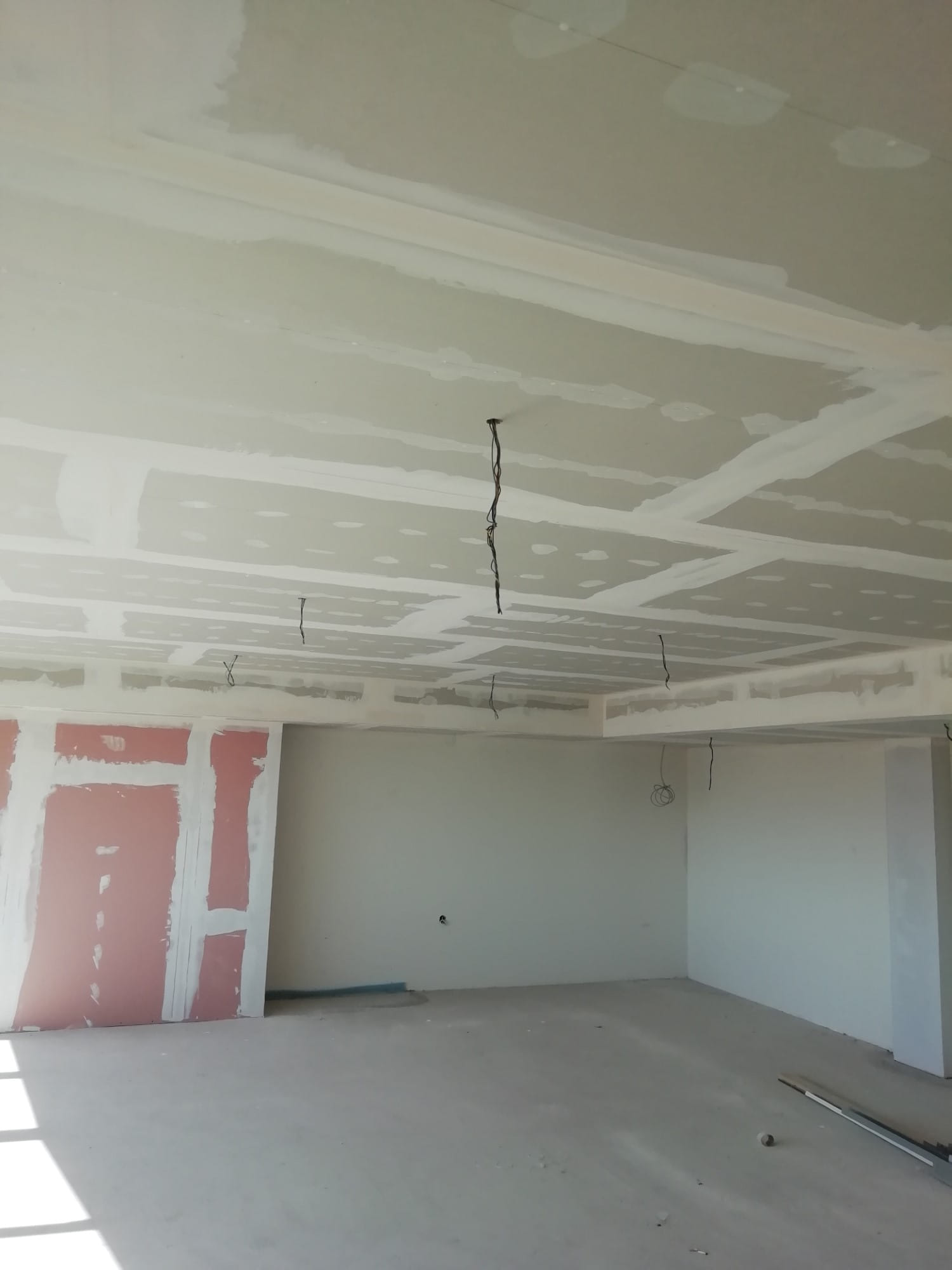 Монтаж на гипсокартон